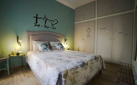 D16-Cosy Downtown Apartment